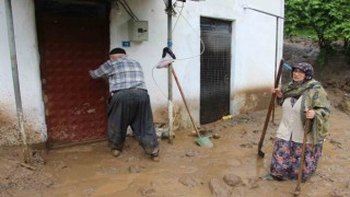 Selden etkilenen yaşlı çift yaşadıkları korku dolu anları anlattı