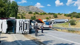 Siirtte tır devrildi: Sürücü kazayı yara almadan atlattı