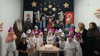 Simavda 4-6 Yaş Kuran Kursu öğrencilerinin karne heyecanı