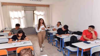 Sınav ücretlerinin ödenmesi YKS öğrencilerini mutlu etti
