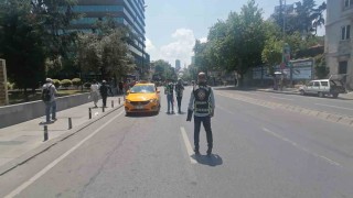 Şişlide taksi denetimi: Ruhsatı olmadığı tespit edilen bir taksi trafikten men edildi