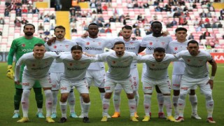 Sivassporda 9 futbolcunun sözleşmesi bitti