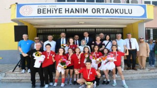 Sökede şampiyona müthiş karşılama