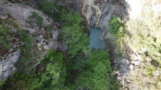 Spil Dağındaki Saklı Kanyon dron ile görüntülendi