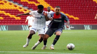 Spor Toto Süper Lig: Fatih Karagümrük: 1 - Kasımpaşa: 0 (İlk yarı)