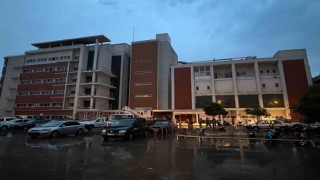 Su basan Akhisar Devlet Hastanesinden tahliye edilen hasta sayısı 62ye yükseldi