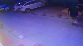 Taksim'de Norveç Vatandaşını Gasp Edenler Kameraya Yakalandı