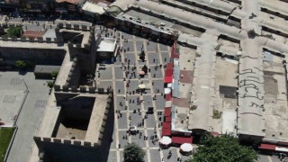 Tarihi Kapalı Çarşıda bayram yoğunluğu