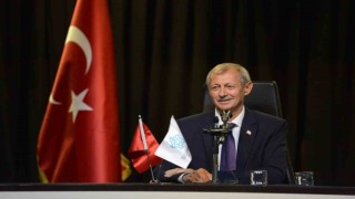 Tepki çeken konserden sonra ilçeye yeni başkan seçildi