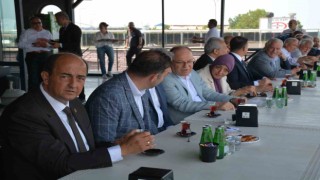 Tezcan Köseoğlu Cumhuriyet Kupası için kürek çektiler