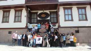 TİKAV, deprem bölgesinden gelen öğrenci ve velilere destek programı başlattı