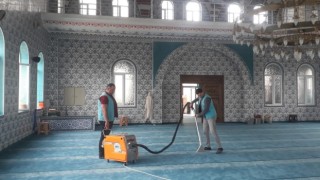 Toroslarda ibadethaneler bayrama hazırlanıyor