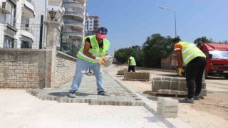 Toroslarda yollar kilit parke ile yenileniyor