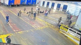 Türk bayraklı Galata Seaways gemisindeki kaçak yolcular İtalyada yakalandı
