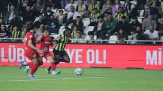 Turkcell Kadın Futbol Süper Ligi şampiyonu Ankara Büyükşehir Belediyesi Fomget