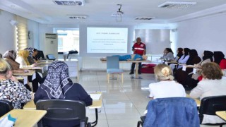 Türkiye Diyanet Vakfı gönüllüleri, temel ilk yardım eğitimi aldı