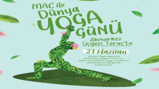 Üçgen Terasta yoga etkinliği