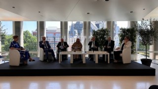 UCLG Başkanı Altay Brükselde Konyanın deprem bölgesindeki çalışmalarını anlattı