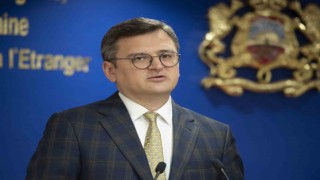 Kuleba: “Bizim için Rusyada birinin Putine meydan okumaya cüret etmesi an meselesiydi