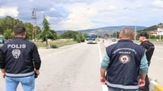 Ülke genelinde düzensiz göç uygulaması: 440 şahsa idari yaptırım uygulandı