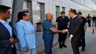 Vali Şahinden bayram ziyaretleri