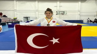 Vanlı Sinem Aydın Makedonyadan bronz madalyayla döndü