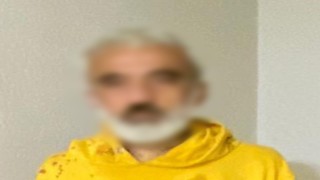 Yakalanacaklarını anlayınca uyuşturucu camdan aşağı attılar