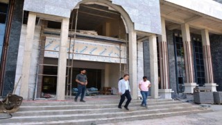 Yeni Edremit Hükümet Konağı inşaatında sona doğru
