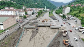 Yeniden ayağa kaldırılan Bozkurt, seli yarasız atlattı