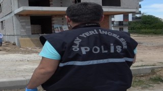 Yıkılan duvarın altında kalan inşaat ustası hayatını kaybetti