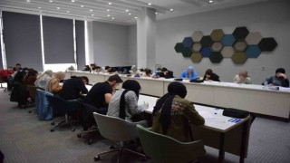Yıldırımdan öğrencilere YKS provası