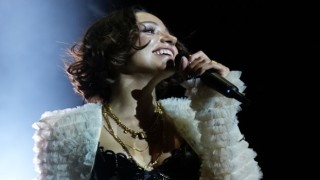 Zeynep Bastık, Unutulmaz Performansıyla Büyük Alkış Topladı