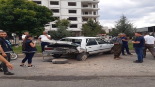 Zincirleme trafik kazasında 4 kişi yaralandı