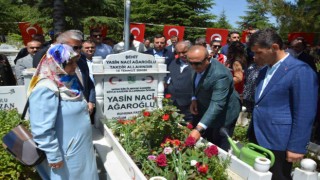 15 Temmuz Şehidi Ağaroğlu mezarı başında anıldı
