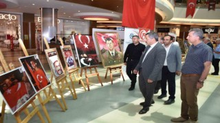 15 Temmuz temalı sergi ve anı defteri açıldı