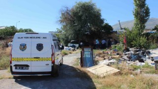 19 yaşındaki genç, kendini asarak hayatına son verdi