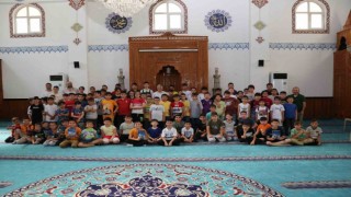 30 gün camiye giden çocuklara Çanakkale gezisi, tablet ve bisiklet hediyesi