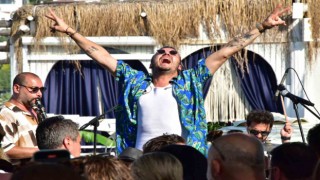 45 derecede coştu coşturdu