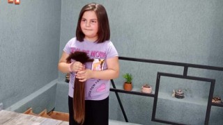 7 yaşındaki Bengü, lösemi hastaları için saçlarını bağışladı
