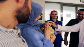 750 gram doğan Ali bebek 3 ay içerisinde üç ameliyat geçirdi