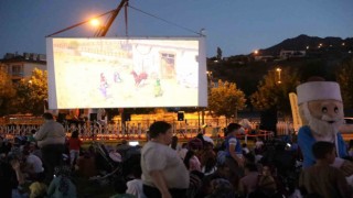 Açık Hava Sinemaya Günleri Belsin ve Kazım Karabekir ile Devam Etti