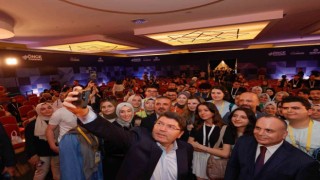 Adalet Bakanı Tunç, Ankarada öğrencilerle buluştu