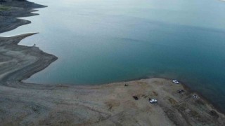 Adana'da sıcaklar barajları da vurdu