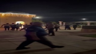 Adanada dondurmacılar parkta birbirine girdi: Arbede anları kamerada