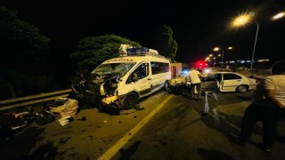 Afyonkarahisarda minibüs kazası, 1 kişi öldü, 6 kişi yaralandı