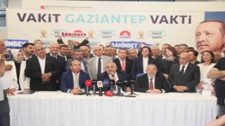 AK Parti Gaziantep İl Başkanlığında devir teslim töreni yapıldı
