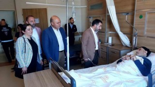 AK Parti Kars Milletvekili Çalkın, bayramda hastaları unutmadı