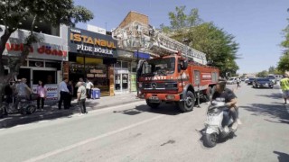 Aksarayda döner salonundaki yangın kokuttu