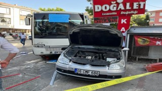 Ankarada freni boşalan servis aracı 3 otomobile çarptı: 2 yaralı