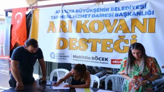 Antalya Büyükşehir Belediyesinden üreticilere kovan desteği